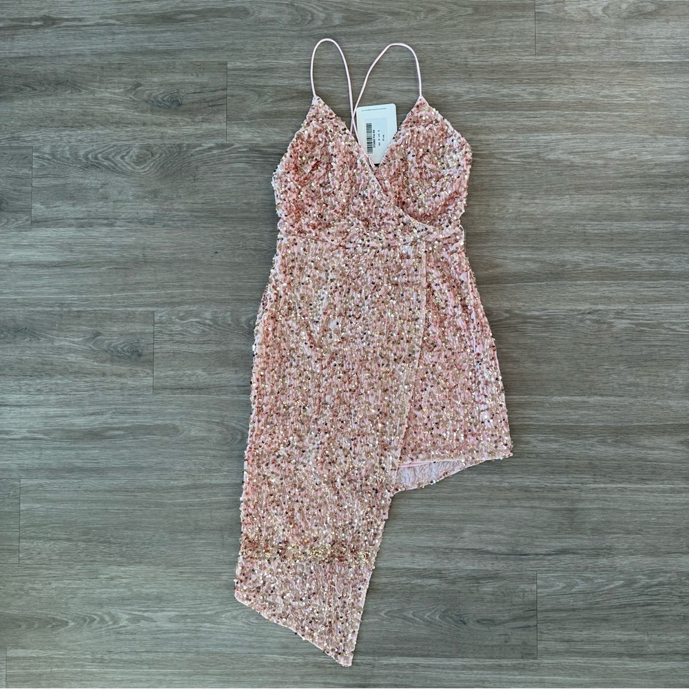 NWT Here Comes The Sun Pink Velvet Sequin Dress, Size Small